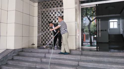 機(jī)電安裝公司著力鞏固提升“創(chuàng)衛(wèi)”工作成果