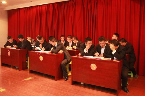 比一比 賽一賽  看誰才是技術(shù)精英