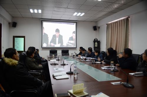 澄合分公司積極響應(yīng)建設(shè)集團(tuán)號(hào)召迅速傳達(dá)陜煤集團(tuán)兩會(huì)精神