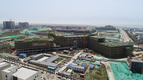 “五一”大干忙  慰問鼓干勁