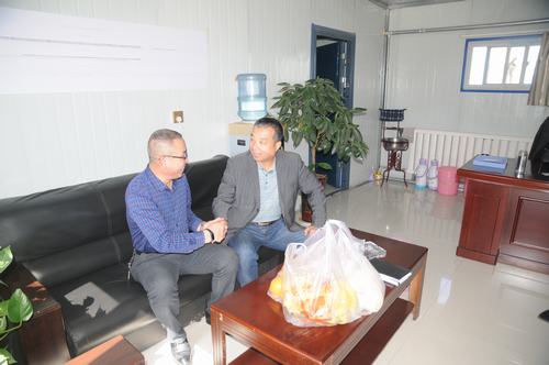 掘進公司：五一前夕走訪慰問勞動模范