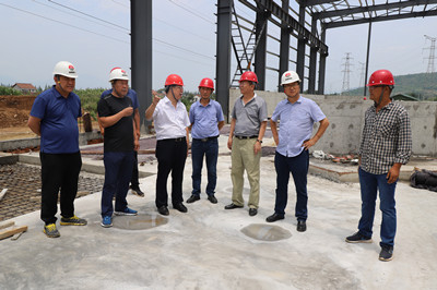 龍鋼集團董事長唐鑫一行到陜煤建設漢中公司視察項目