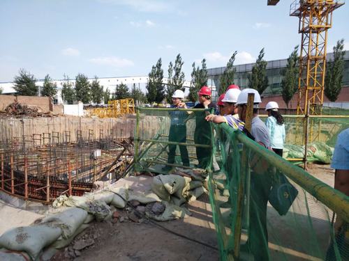 王明智蒞臨紅柳林項目工程施工現(xiàn)場全面檢查指導