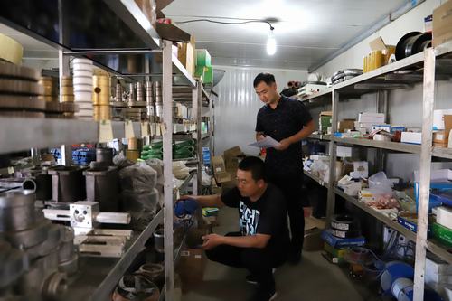 陜煤建設(shè)礦建二公司供應(yīng)人員通過(guò)技術(shù)比武“一決雌雄”