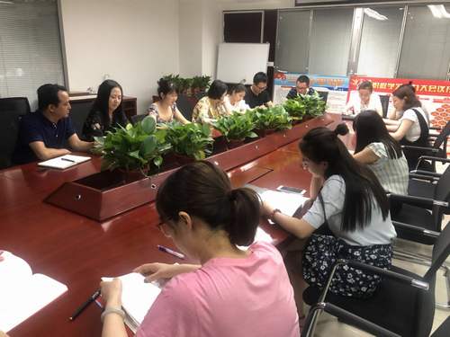 陜煤建設(shè)中煤公司層層傳達(dá)建設(shè)集團(tuán)二季度追趕超越考核點(diǎn)評會暨上半年經(jīng)濟(jì)運(yùn)行分析會精神