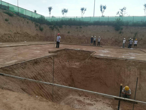 陜煤建設(shè)天工公司蒲城清潔能源項目部清源小區(qū)3#樓通過驗槽