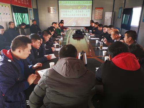 大荔縣交通局股長帶隊蒞臨澄合分公司十五項目部指導冬季施工工作