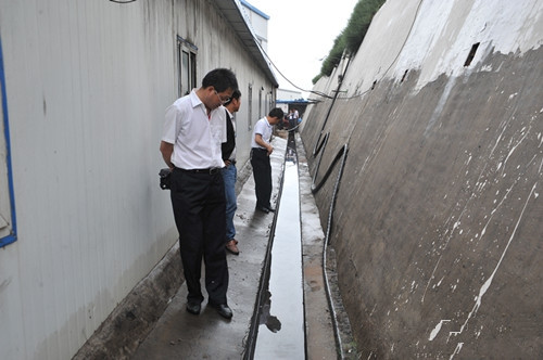 陜煤建設(shè)掘進(jìn)公司：攜手共筑“汛期”安全堤