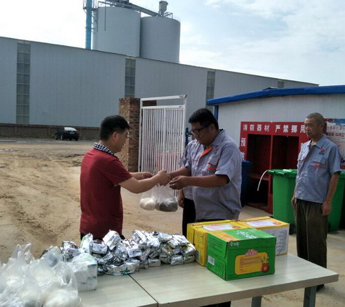 陜煤建設(shè)銅川公司一線(xiàn)“送清涼”