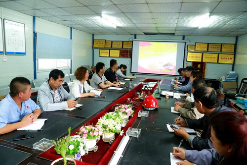 陜煤建設(shè)銅川公司開展“不忘初心，牢記使命”主題黨課