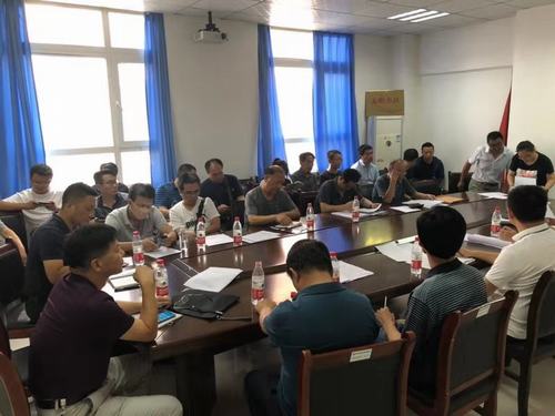 陜煤建設(shè)銅煤公司承建的荔枝苑小區(qū)28#、29#、30#、31#樓順利通過(guò)竣工驗(yàn)收