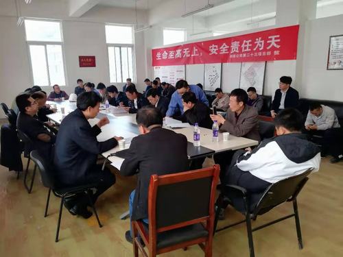 銅煤一、二號(hào)住宅小區(qū)最后一棟住宅樓順利通過(guò)竣工驗(yàn)收！