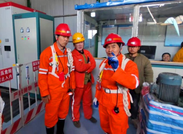 楊讓順深入陜煤建設(shè)礦建三公司崔木項(xiàng)目部檢查指導(dǎo)工作