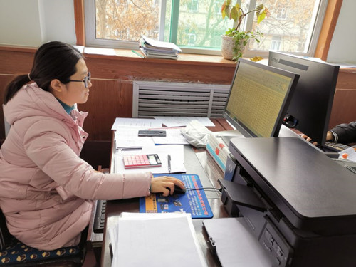 陜煤建設(shè)機(jī)電安裝公司：為農(nóng)民工服“定心丸”