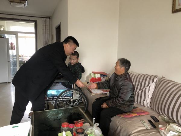 陜煤建設(shè)礦建二公司開展困難職工走訪活動