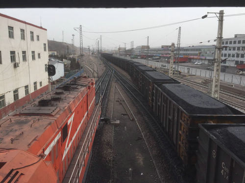 陜煤建設(shè)洗選煤運營公司檸條塔運營項目部:單日煤炭發(fā)運量創(chuàng)歷史新高