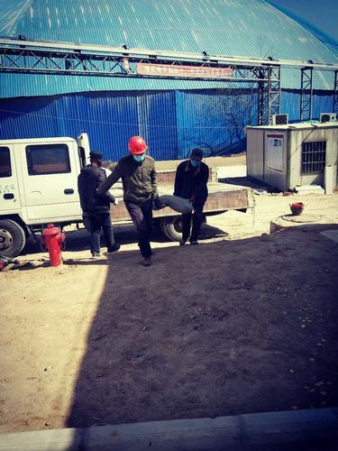 陜煤建設銅煤公司基層黨員發(fā)揮模范作用助力銅煤1#2#小區(qū)交工順利推進