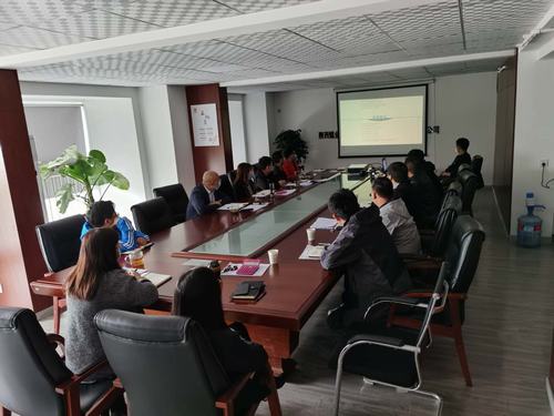 凝聚干勁促發(fā)展，改進(jìn)作風(fēng)勇?lián)?dāng)