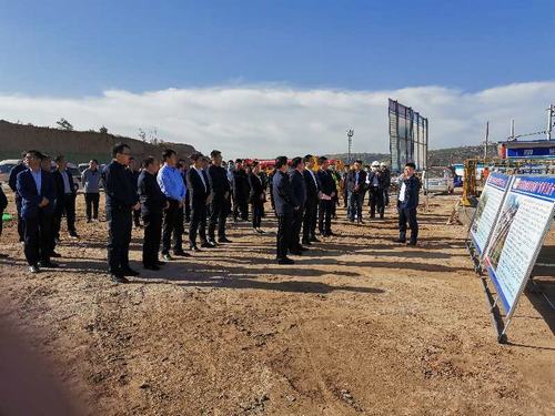 彬州市市長(zhǎng)王宏志蒞臨銀西高鐵站前廣場(chǎng)項(xiàng)目實(shí)地傳達(dá)習(xí)近平總書(shū)記來(lái)陜視察重要指示精神