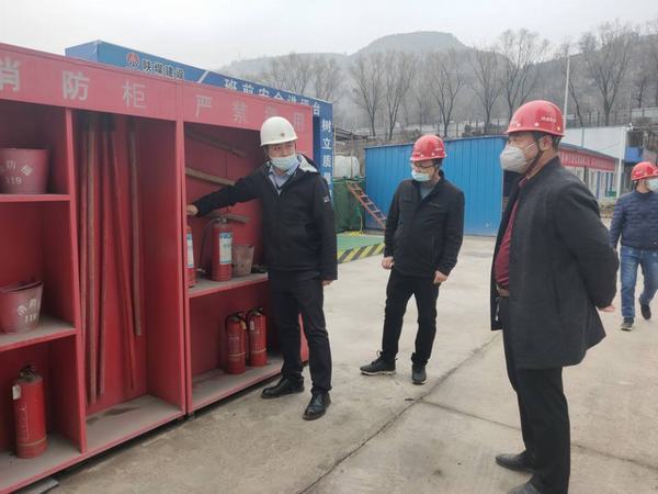 陜煤建設(shè)澄合分公司第三項目部擼起袖子加油干 復(fù)工復(fù)產(chǎn)不負春