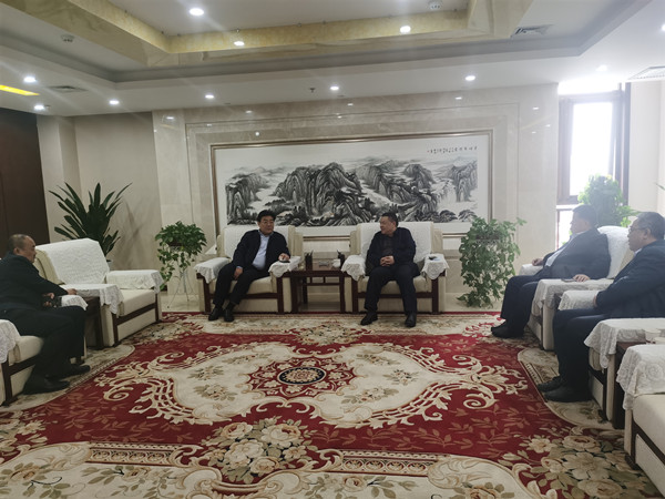 寧興剛、王寧到渭南城投公司交流洽談