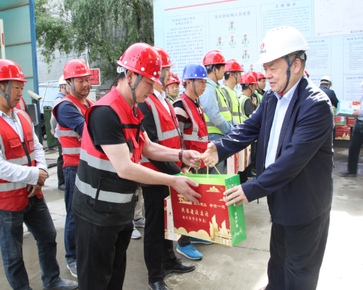 【五一領(lǐng)導(dǎo)慰問(wèn)專題】陜煤建設(shè)各領(lǐng)導(dǎo)深入基層慰問(wèn)指導(dǎo)工作