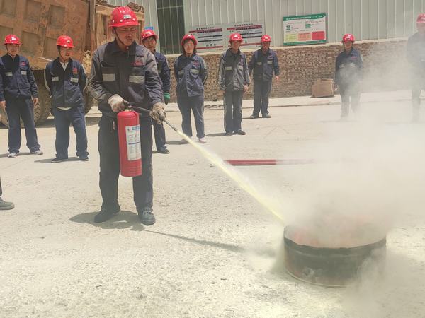 陜煤建設洗選煤運營公司銅川制沙運營項目部：消防演練促安全，防火意識記心間