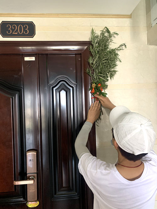 陜煤建設(shè)公司開(kāi)展“艾葉飄香、情滿端午”活動(dòng)