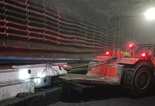 陜煤建設(shè)機(jī)電安裝公司順利完成曹家灘礦井主運順槽機(jī)頭破碎機(jī)工程