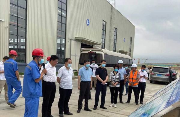 陜西省人大財(cái)經(jīng)委主任委員、財(cái)經(jīng)工委主任李健一行蒞臨榆林市杭蕭綠色鋼結(jié)構(gòu)產(chǎn)業(yè)制造基地項(xiàng)目調(diào)研指導(dǎo)