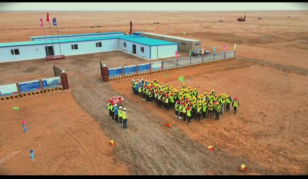 陜煤建設(shè)承建的青海新能源烏圖美仁1000MWp光伏項(xiàng)目工程破土動(dòng)工啦