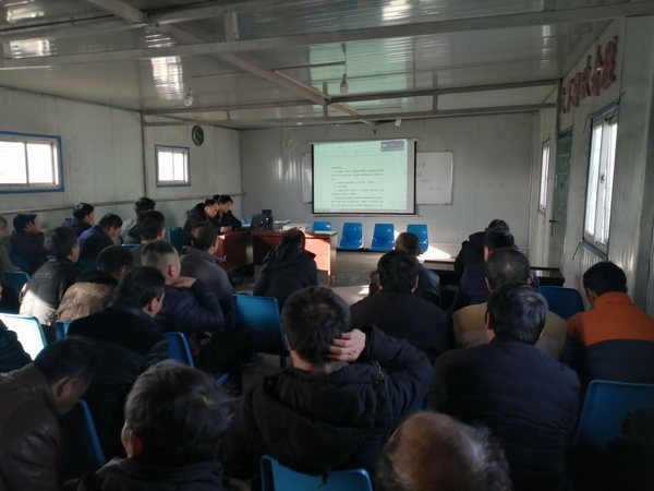 煤礦運營服務(wù)分公司: “四嚴”管理向效能作風(fēng)亮劍