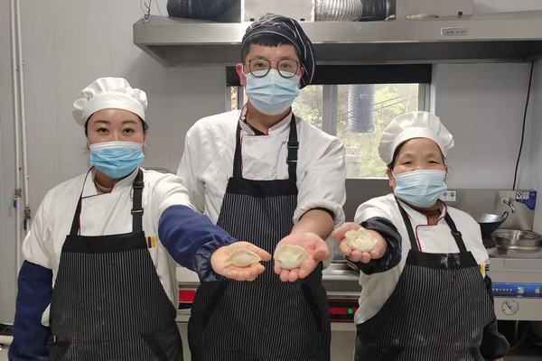 陜煤建設(shè)礦建二公司：嚴防疫情暖人心冬至套餐有點甜