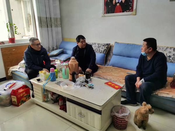 陜煤建設開展春節(jié)走訪慰問困難職工活動
