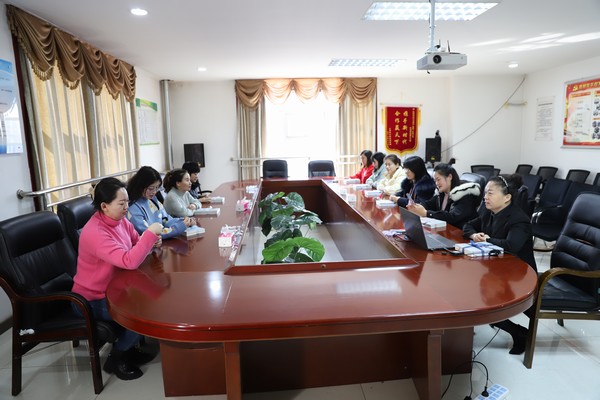 陜煤建設(shè)洗選煤運(yùn)營公司：@姐妹們，我們這樣過“三八”