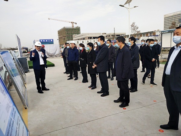 西安市高新區(qū)黨工委、管委會一行觀摩測評陜煤建設(shè)北斗星基建設(shè)項目