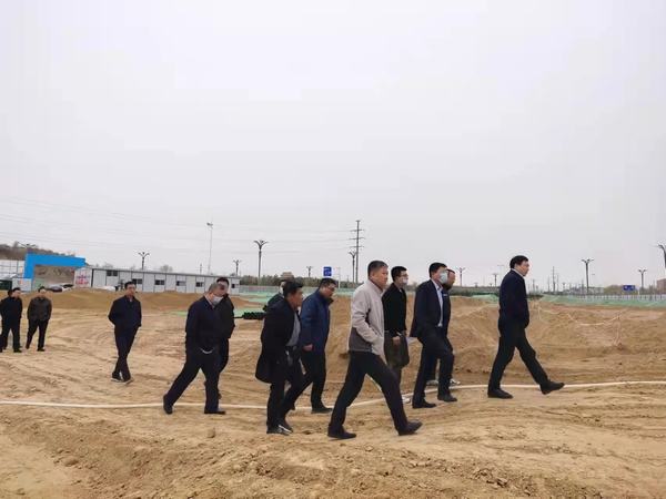 科創(chuàng)新城管委會張偉一行蒞臨科創(chuàng)新城同慧運(yùn)動(dòng)公園項(xiàng)目檢查指導(dǎo)工作