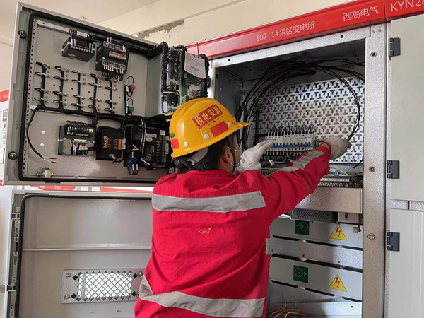 看，這是我們的勞動節(jié)！