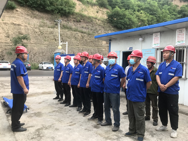 陜煤建設澄合分公司第三安裝隊專培+演練把好施工生產(chǎn)安全關