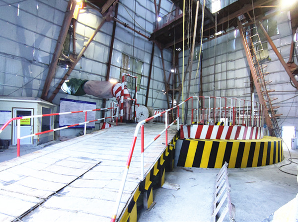 陜煤建設(shè)礦建三公司天山勝利隧道1號(hào)豎井二襯施工順利完工