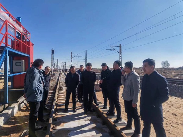 陜煤建設(shè)路橋分公司靖神鐵路孟紅聯(lián)絡(luò)線孟家灣至高家伙場段順利通過初步驗(yàn)收