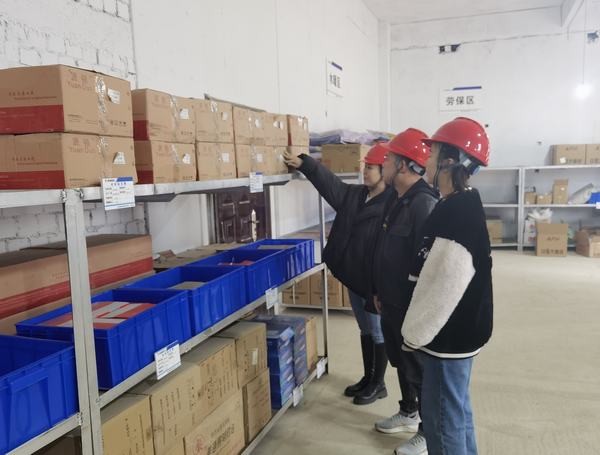 陜煤建設(shè)銅煤公司：分步走為基層項(xiàng)目部庫(kù)房“換新顏”