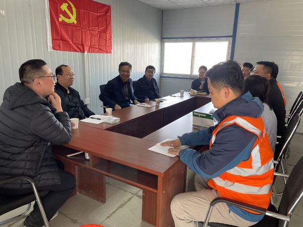 陜煤建設天工公司新疆第一項目部：召開座談會，青年員工士氣高