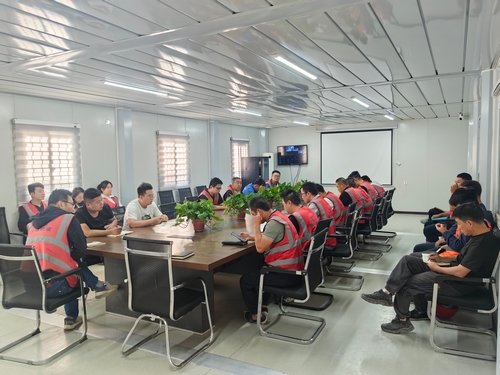 陜煤建設(shè)定邊榆溪希望城建設(shè)項(xiàng)目：項(xiàng)目建設(shè)不停步 堅(jiān)守崗位趕工期