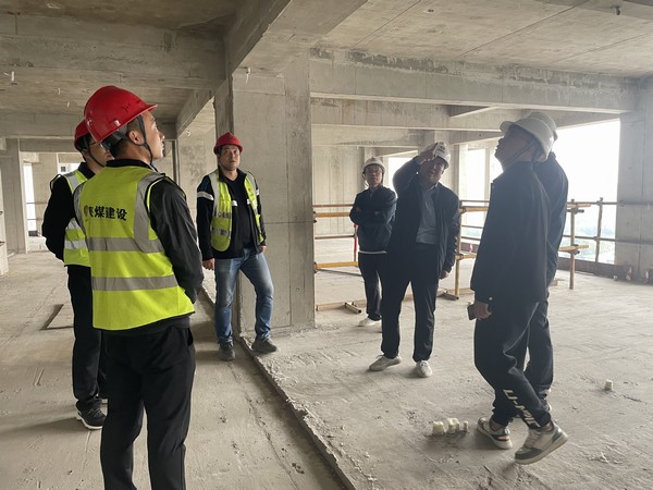 陜煤建設(shè)銅煤公司第二項(xiàng)目部與陜煤建設(shè)西北分公司加強(qiáng)精細(xì)化對(duì)標(biāo)，共同提升項(xiàng)目管理水平