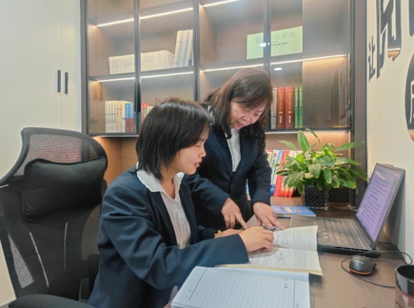 陜煤建設(shè)礦建三公司：“寶藏”讀書(shū)角，解鎖閱讀學(xué)習(xí)“新姿勢(shì)”