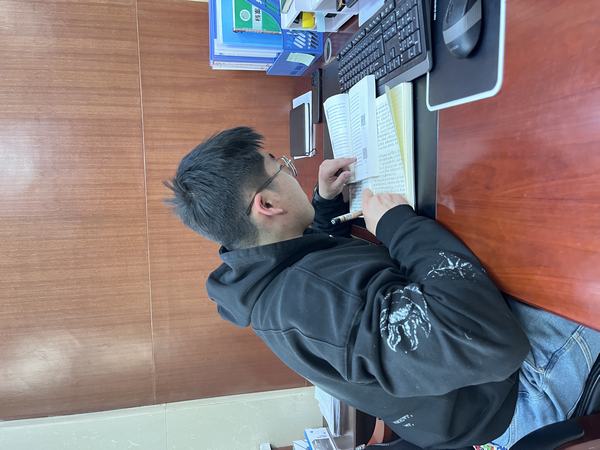 陜煤建設(shè)煤礦運營服務(wù)分公司：讓手抄學(xué)習(xí)還原文化真諦