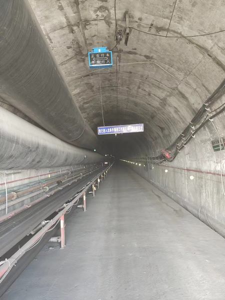 陜煤建設(shè)礦建二公司第二項(xiàng)目部承建王峰煤礦主斜井井筒掘砌工程順利通過(guò)竣工驗(yàn)收