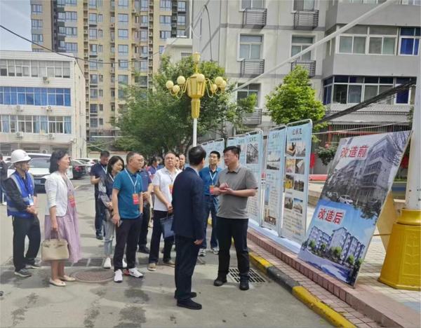 西安市新城區(qū)人大代表、政協(xié)委員蒞臨陜煤建設(shè)新城公司干休所項(xiàng)目進(jìn)行調(diào)研