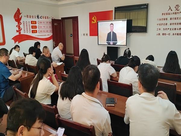 陜煤建設(shè)煤礦運(yùn)營(yíng)服務(wù)分公司：積極開(kāi)展《信訪工作條例》實(shí)施兩周年學(xué)習(xí)宣傳活動(dòng)